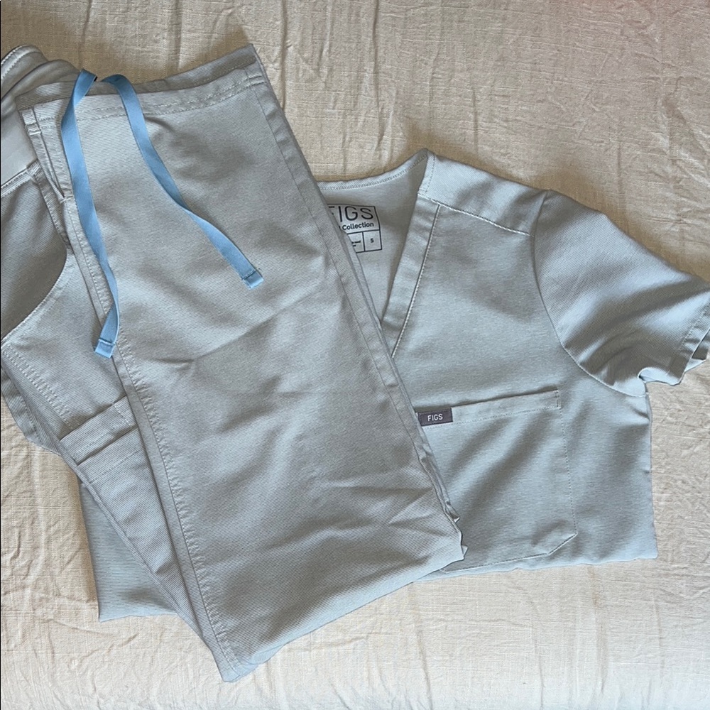 Figs Space Grey Scrub Set